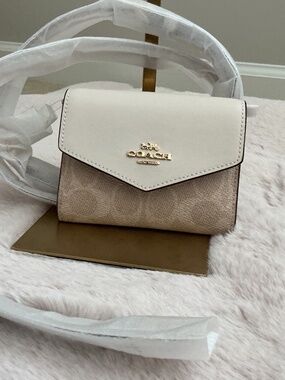 Coach Envelope Wallet with strap